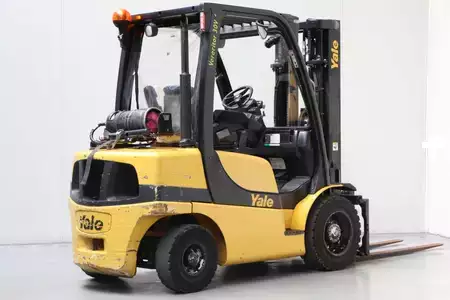 LPG Forklifts 2007  Yale GLP30VX (2)