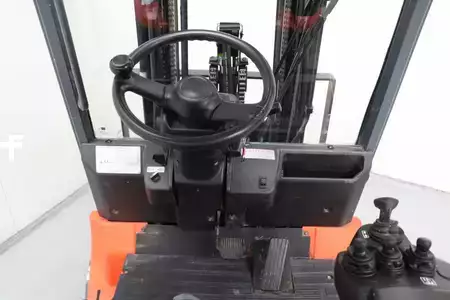 Eléctrica de 4 ruedas 2008  Toyota 7FBMF25 (3)