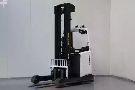 Reach Truck 2015  Hyster R2.5 (1)