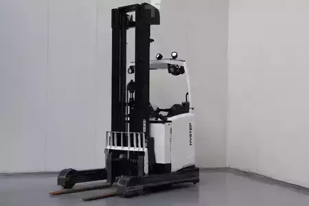 Reach Truck 2015  Hyster R2.5 (1)