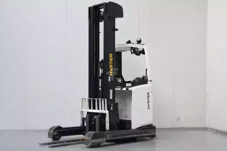 Reach Truck 2015  Hyster R2.5 (1)