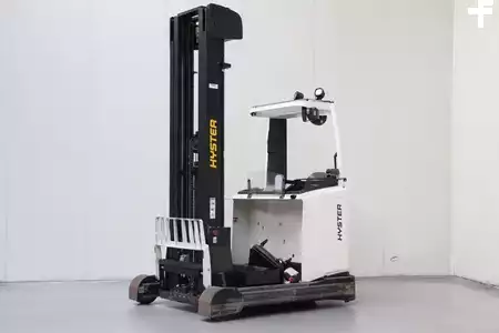 Reach Truck 2015  Hyster R2.5 (1)
