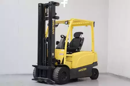 Elektryczne 4-kołowe 2013  Hyster J3.0XN (1)