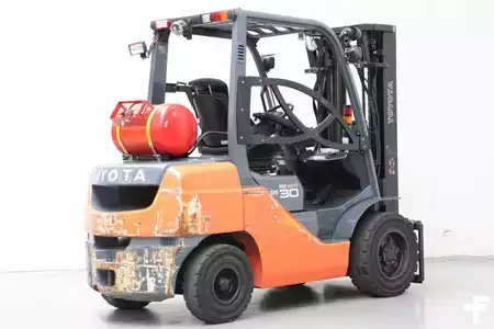 Gas truck 2007  Toyota 02-8FGF30 (2)