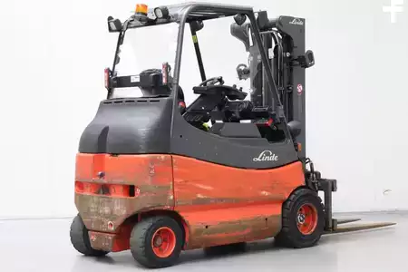 Elektro 4 Rad 2011  Linde E30S-03/600 (2)