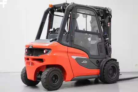 Carrelli elevatori diesel 2024  Linde H35D-01 (2)
