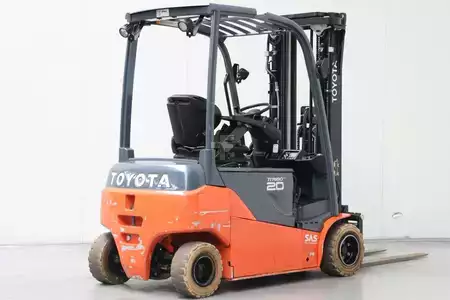 Elektryczne 4-kołowe 2020  Toyota 8FBM20T (2)