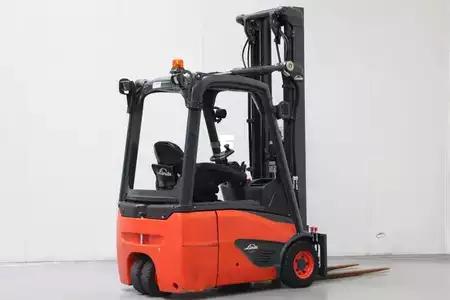 Eléctrica de 3 ruedas 2019  Linde E15-02 (2)