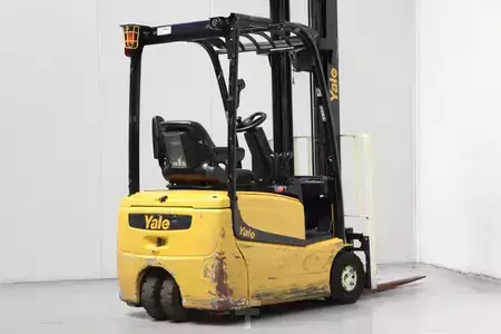 Eléctrica de 3 ruedas 2016  Yale ERP16VT (2)