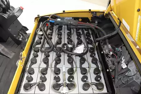 Eléctrica de 3 ruedas 2016  Yale ERP16VT (5)