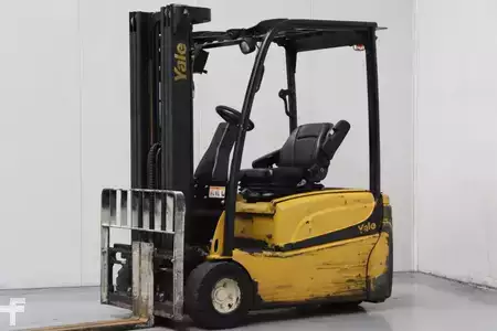 Elektromos 3 kerekű 2018  Yale ERP20VT (1)