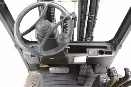 Elektro čtyřkolový VZV 2018  Yale ERP20VF (3)