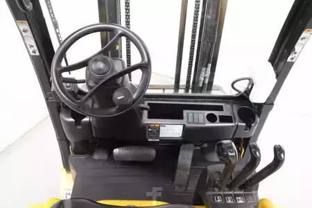 4-wiel elektrische heftrucks 2013  Yale ERP25VL (3)