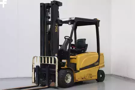 Sähkö - 4 pyör 2015  Yale ERP35VL (1)