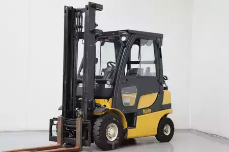 LPG heftrucks 2012  Yale GLP20VX (1)