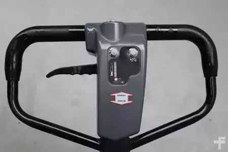 Nízkozdvižný vozík - EP Equipment EPT20-15EHJ (3)