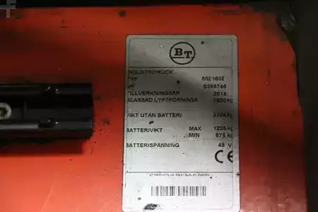 Chariots à mât rétractable 2015  BT RRE160E (4)