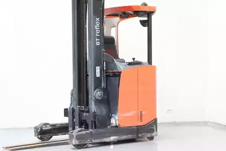 Chariots à mât rétractable 2016  BT RRE160E (1)