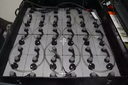 Elektro čtyřkolový VZV 2019  Toyota 8FBM16T (5)