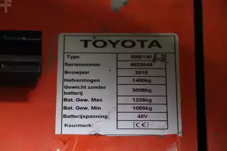 Carretilla retráctil 2018  Toyota RRE140 (4)