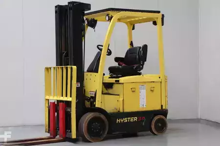 Elektro čtyřkolový VZV 2020  Hyster E3.0XN (1)