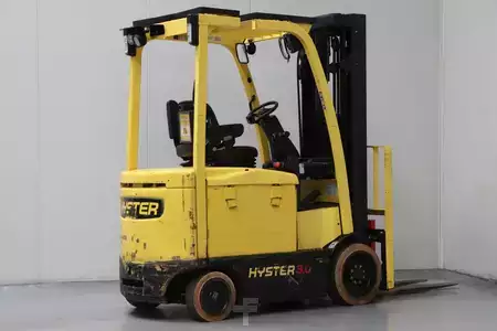 Elektro čtyřkolový VZV 2020  Hyster E3.0XN (2)