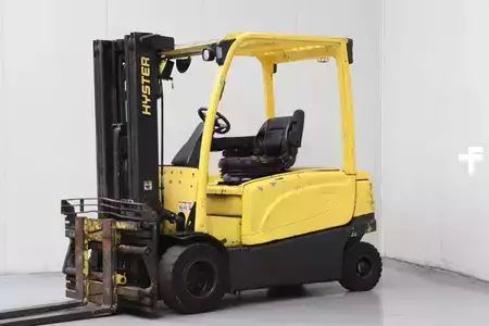 Eléctrica de 4 ruedas 2017  Hyster J3.0XN (1)
