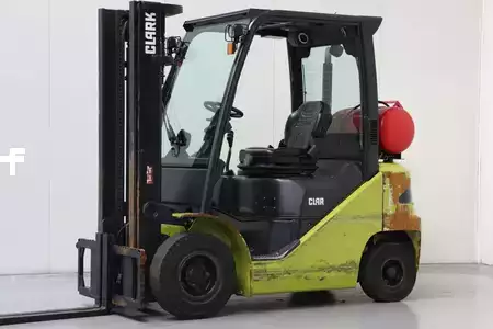LPG Forklifts 2020  Clark S25L (1)