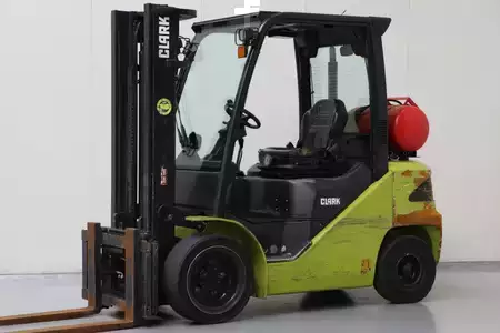 LPG Forklifts 2020  Clark S30L (1)