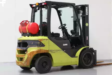 LPG Forklifts 2020  Clark S30L (2)