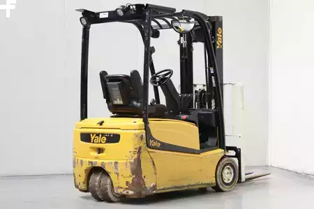 Eléctrica de 3 ruedas 2016  Yale ERP16VT (2)