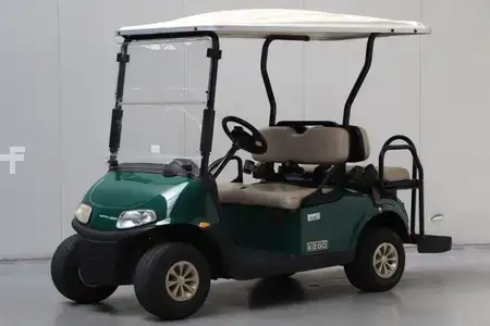 Sonstige 2018  E-Z-GO RXV Shuttle 2+2 (1)