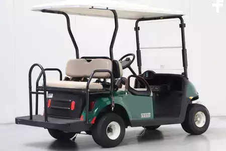 Sonstige 2018  E-Z-GO RXV Shuttle 2+2 (2)
