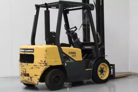 Dieselový VZV 2006  Doosan D30S-3 (2)