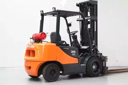 LPG VZV 2010  Doosan G35C-5 (2)