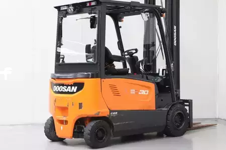 Elektro čtyřkolový VZV 2021  Doosan B30X-7 (2)