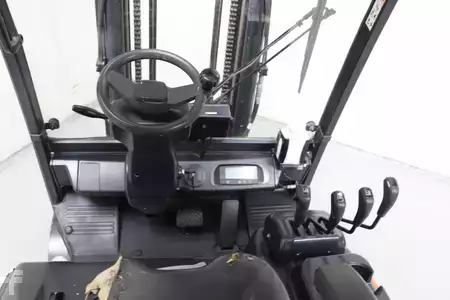 Elektro čtyřkolový VZV 2021  Doosan B30X-7 (3)