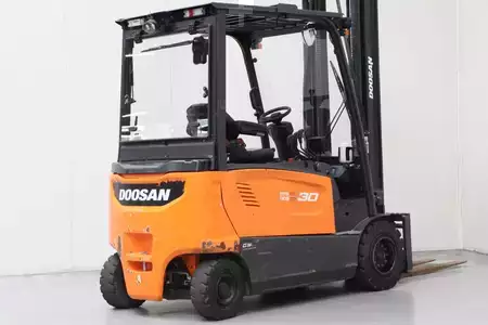 Elektro čtyřkolový VZV 2021  Doosan B30X-7 (2)