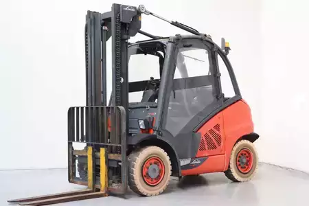 Empilhador diesel 2013  Linde H40D-02 (1)