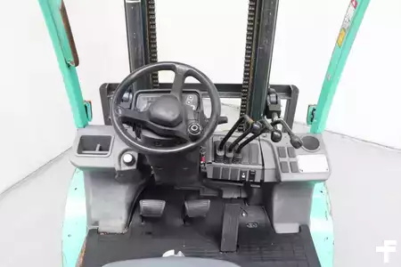 LPG Forklifts 2015  Mitsubishi FG40NT (3)