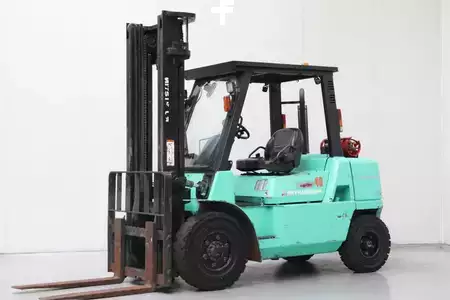 Gasoltruck 2002  Mitsubishi FG40T (1)