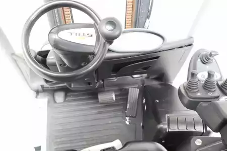 Empilhador a gás 2018  Still RX70-25T (3)