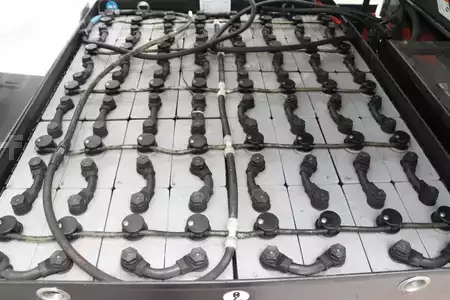Chariots électriques à 4 roues 2019  Toyota 8FBMT25 (5)
