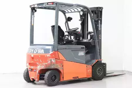 Chariots électriques à 4 roues 2019  Toyota 8FBMT25 (2)
