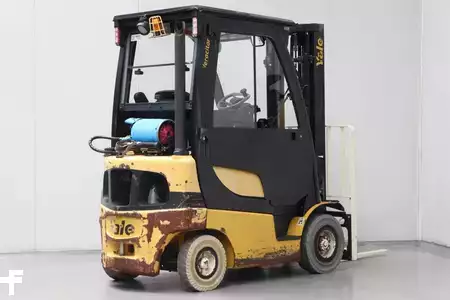 Gas truck 2015  Yale GLP16VX (2)