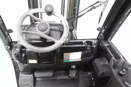 Gas truck 2015  Yale GLP16VX (3)