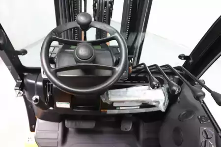 Carretilla elevadora GLP 2020  Yale GLP35VX (3)