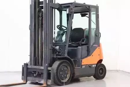 Empilhador a gás 2012  Doosan G20E-5 (1)