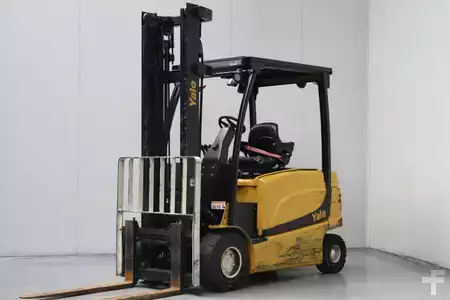 4-wiel elektrische heftrucks 2017  Yale ERP30VL (1)