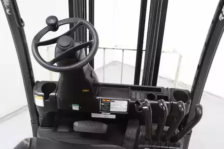 Electric - 4 wheels 2017  Yale ERP30VL (3)